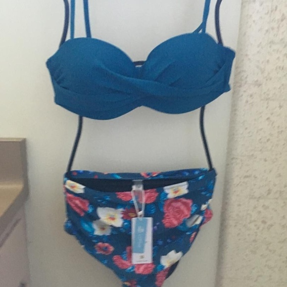 kendall and kylie swimsuits